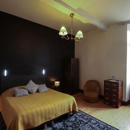 Le Prieure Hotel Noyers-sur-Serein Kültér fotó