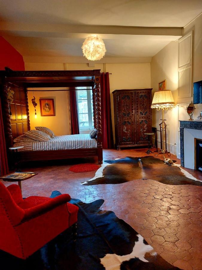 Le Prieure Hotel Noyers-sur-Serein Kültér fotó