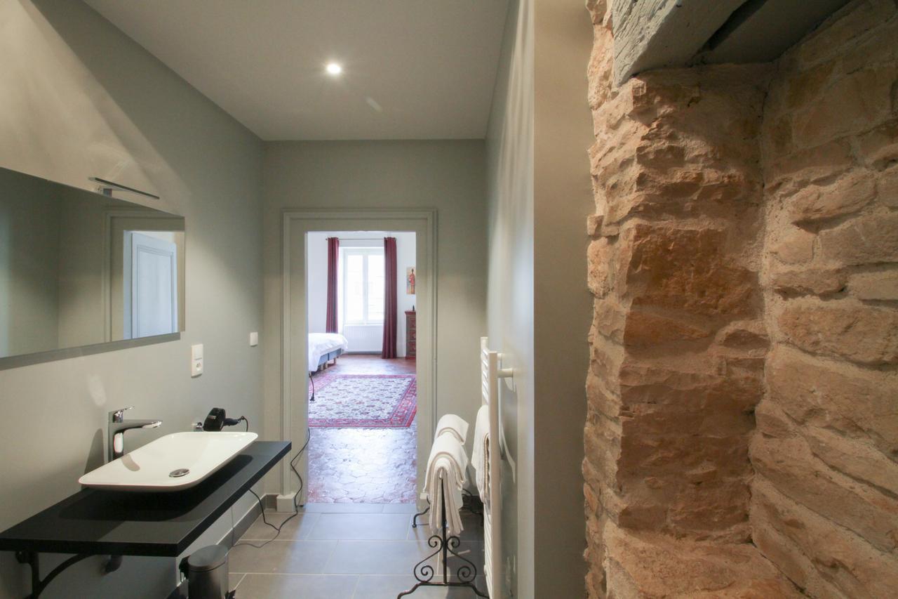 Le Prieure Hotel Noyers-sur-Serein Kültér fotó
