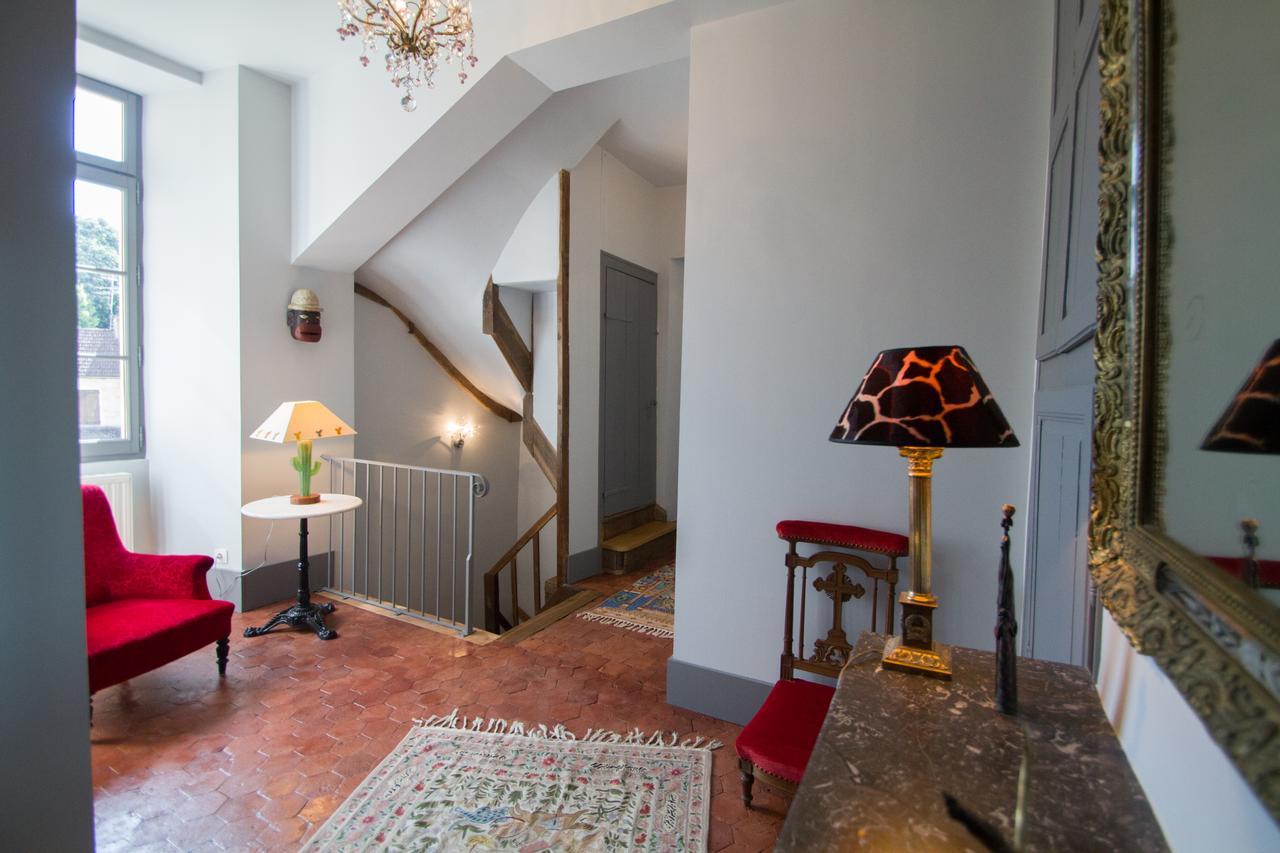 Le Prieure Hotel Noyers-sur-Serein Kültér fotó