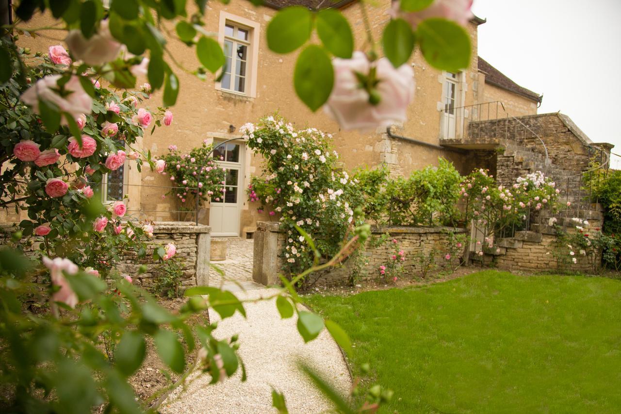 Le Prieure Hotel Noyers-sur-Serein Kültér fotó
