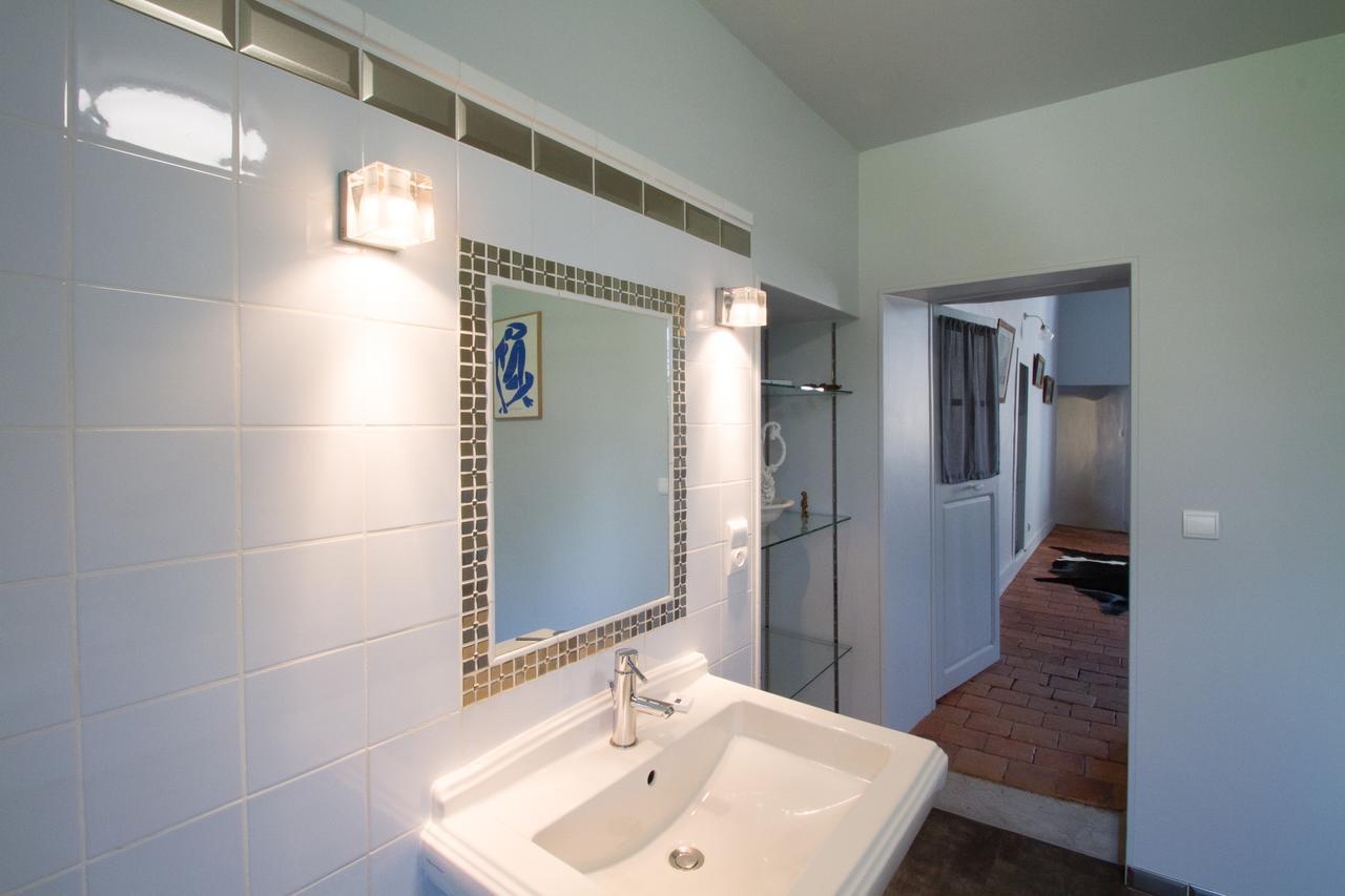 Le Prieure Hotel Noyers-sur-Serein Kültér fotó