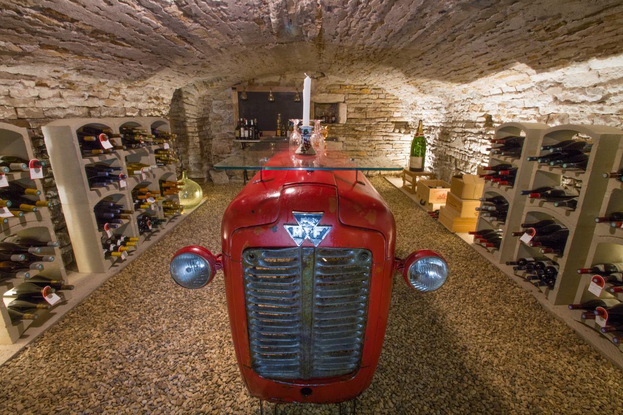 Le Prieure Hotel Noyers-sur-Serein Kültér fotó