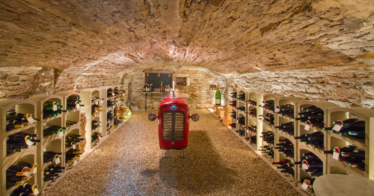 Le Prieure Hotel Noyers-sur-Serein Kültér fotó